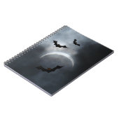 Spooky Halloween-Fledermäuse in Eclipse Notizblock (Linke Seite)