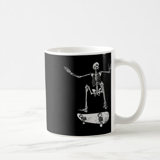 Spooky Halloween Party - Skateboarding Skeleton Co Kaffeetasse (Rechts)