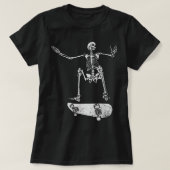 Spooky Halloween Party - Skateboarding skeleton co T-Shirt (Design vorne)