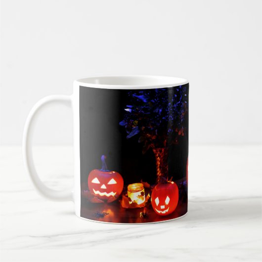 Spooky Halloween Pumpkin Lantern Tasse (Links)