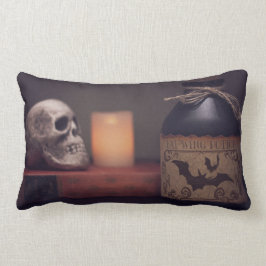 Spooky Halloween Skull and Jug Lendenkissen