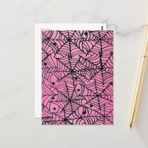 Spooky Halloween Spider Webs auf Pink Postkarte