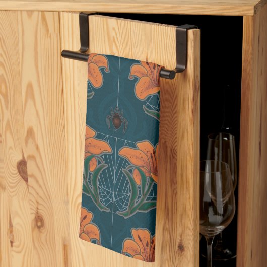 Spooky Halloween Spiders & Lily Viktorianisch Vint Geschirrtuch (Drittel gefaltet)