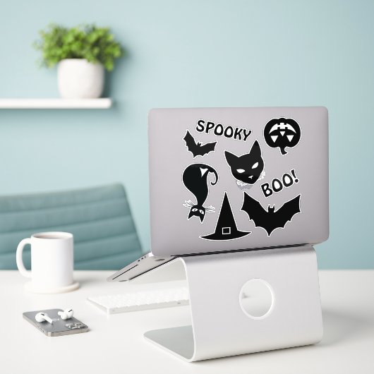 Spooky Halloween Stickers Aufkleber (Laptop auf Schreibtisch)
