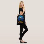 Spooky Halloween Tree Tasche (Am Model)