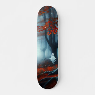 Spooky Herbstwald mit Gespenst Skateboard