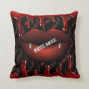 Spooky Kisss Meee Kissen