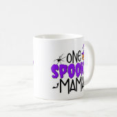 Spooky Mama Zitat Halloween Pumpkin und Spike Kaffeetasse (VorderseiteRechts)