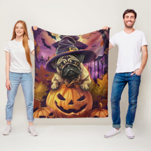 Spooky Mops Halloween Hexe und Kürbis Fleecedecke