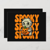 Spooky Mummy Hugging Pumpkin Halloween Postkarte (Vorne/Hinten)