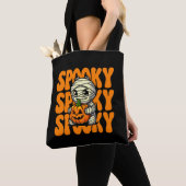 Spooky Mummy Hugging Pumpkin Halloween Tasche (Von Nahem)