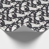 Spooky Niedlich Ghost Halloween Schwarz-weiß Geschenkpapier (Ecke)
