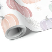 Spooky Niedlich Pastel Pumpkin und Spirit Hallowee Geschenkpapier (Rolleneckpunkt)