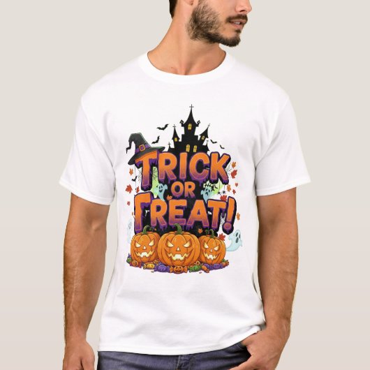 Spooky Night Full Moon Castle with Witches Hat T-Shirt (Vorderseite)