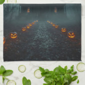 Spooky Night mit Jack-o'-Lanterns Geschirrtuch (Gefaltet)
