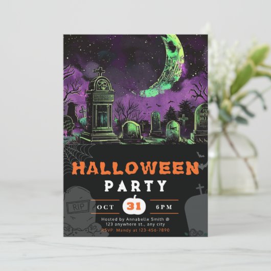 Spooky Night Sky Crescent Moon Halloween Einladung (Stehend Vorderseite)