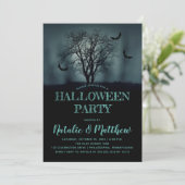 Spooky Night Tree | Halloween-Party von Fledermäus Einladung (Stehend Vorderseite)