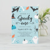 Spooky One Halloween Birthday Blue Einladung (Stehend Vorderseite)