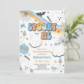 Spooky One Halloween Groovy Ghost 1. Geburtstag Einladung (Stehend Vorderseite)