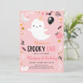 Spooky ONE Pink Ghost Halloween Geburtstag Einladung (Stehend Vorderseite)