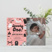 Spooky One Retro Grovy Halloween Mädchen 1. Geburt Einladung (Stehend Vorderseite)