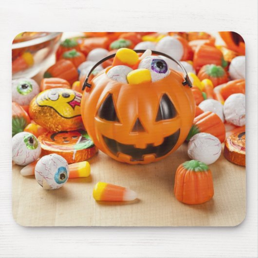 Spooky Orange Halloween Candy Mousepad (Vorne)