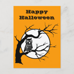 Spooky Owl im Baum Postkarte