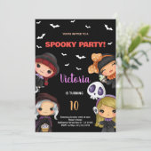 Spooky Party Schwarzes Halloween Einladungen (Stehend Vorderseite)