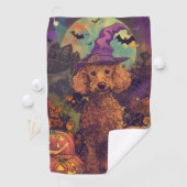 Spooky Poodle Hund Halloween Hexe und Kürbis Golfhandtuch (Insitu)