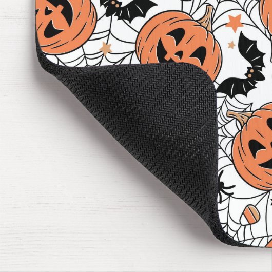 Spooky Pumpkin Halloween Pattern Mousepad (Ecke)