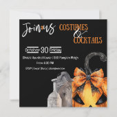 Spooky Pumpkin mit Bow versteckt sich hinter Grabs Einladung (Vorderseite)