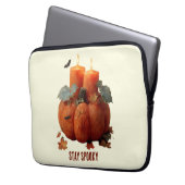 Spooky Pumpkin mit Kerzen bleibe Laptopschutzhülle (Vorderseite Links)