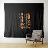 Spooky Pumpkin Pain Scale Trauma Nurse Triage Hall Wandteppich (Beispiel (Horizontal))