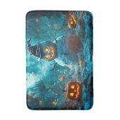Spooky Pumpkin und Snowman, Forest Halloween Scene Badematte (Vorderseite Vertikal)