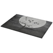 Spooky Ravens fliegen gegen den Vollmond Schneidebrett (Ecke)