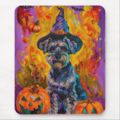 Spooky Schnauzer Hund Halloween Hexe und Pumpkin Mousepad (Vorne)