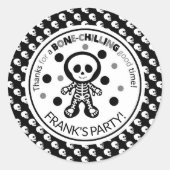 Spooky Schwarz-weiß Skeleton Boy Halloween Geburts Runder Aufkleber (Vorderseite)