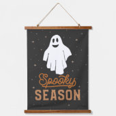 Spooky Season Ghost Wandteppich Mit Holzrahmen (Vorderseite)