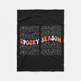 Spooky Season Groovy Halloween Costume Retro Wave  Fleecedecke