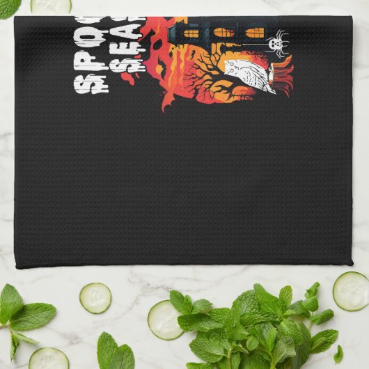 Spooky Season Halloween (2) Geschirrtuch (Gefaltet)