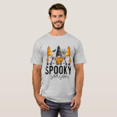 Spooky Season Halloween Gnomes T-Shirt (Vorne ganz)
