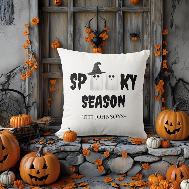 Spooky Season Pillow - Modernes Halloween Dekor Kissen (Von Creator hochgeladen)