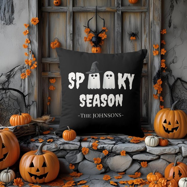 Spooky Season Pillow - Modernes Halloween Dekor Kissen (Von Creator hochgeladen)