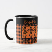 Spooky Season Skeleton Trio Orange & Black Plaid Tasse (Links)