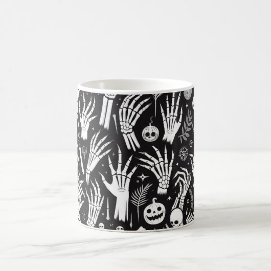 Spooky Skeleton Hands Tasse (Mittel)