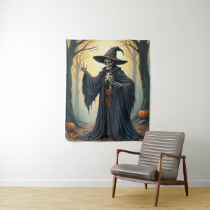 Spooky Skeleton Hexe im Spuk WaldHalloween Wandteppich