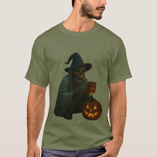 Spooky Skeleton Hexe mit Pumpkin Glow T-Shirt (Vorderseite)