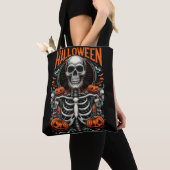Spooky Skeleton mit Pumpkins Macabre Halloween Tasche (Von Nahem)