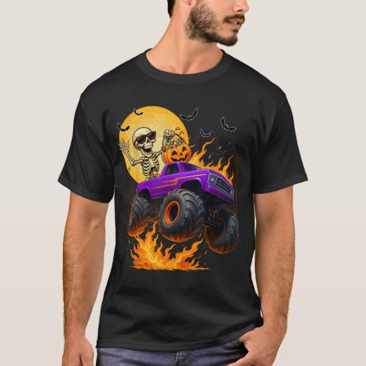 Spooky Skeleton Riding Monster Truck Halloween T-Shirt (Vorderseite)