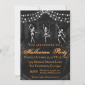 Spooky Skeletons Graveyard Halloween-Party Einladung (Vorderseite)